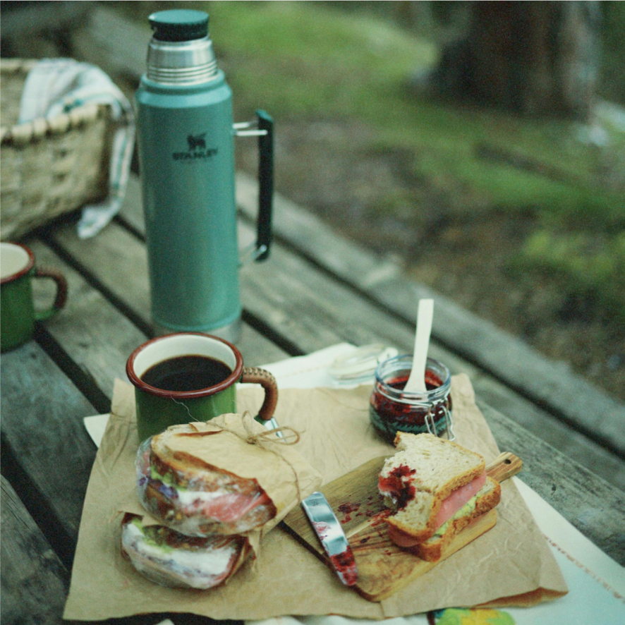 Picnic suggestion in the middle of the mountains